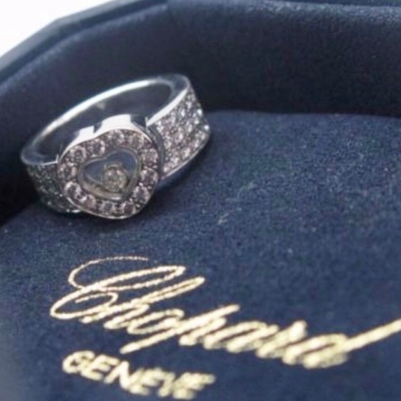 18K Chopard Happy Diamonds Ring - Picture 6 of 7